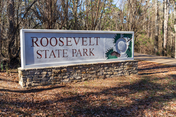 Roosevelt State Park Entrance Sign in Mississippi